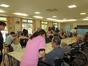 手作りのカレーライスの出来上がりです！！