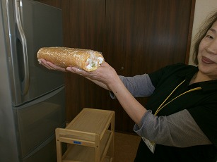 フルーツたっぷりロールケーキの出来上がりで～す★★★