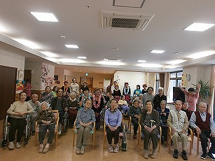 最後はみんなで記念撮影ハイ、チーズ!(^^)!